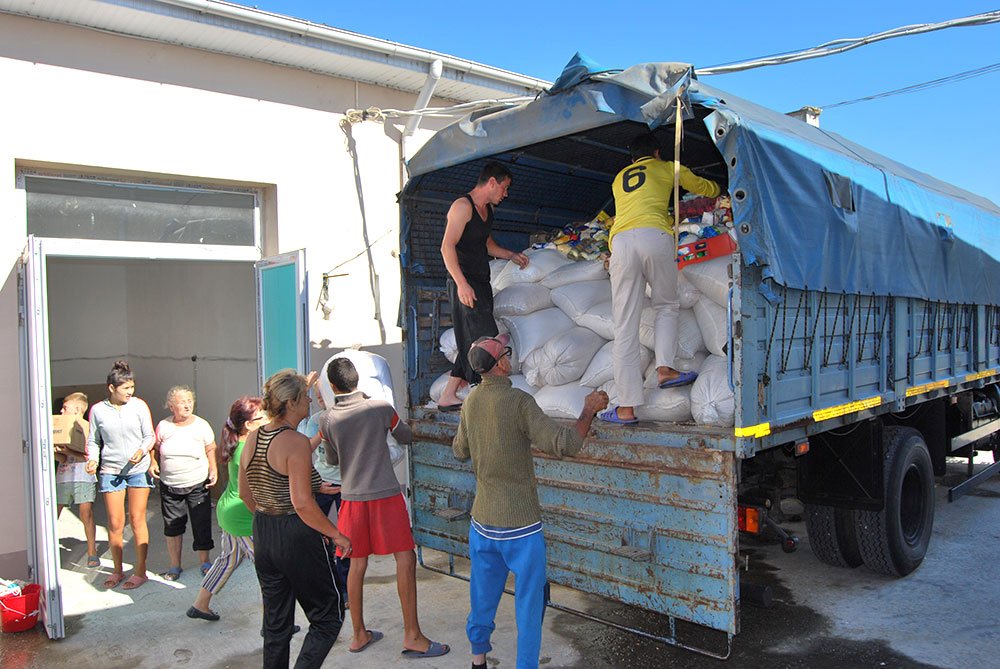 Protoieria Ploieşti, solidară cu sinistraţii din Oltenia 77096