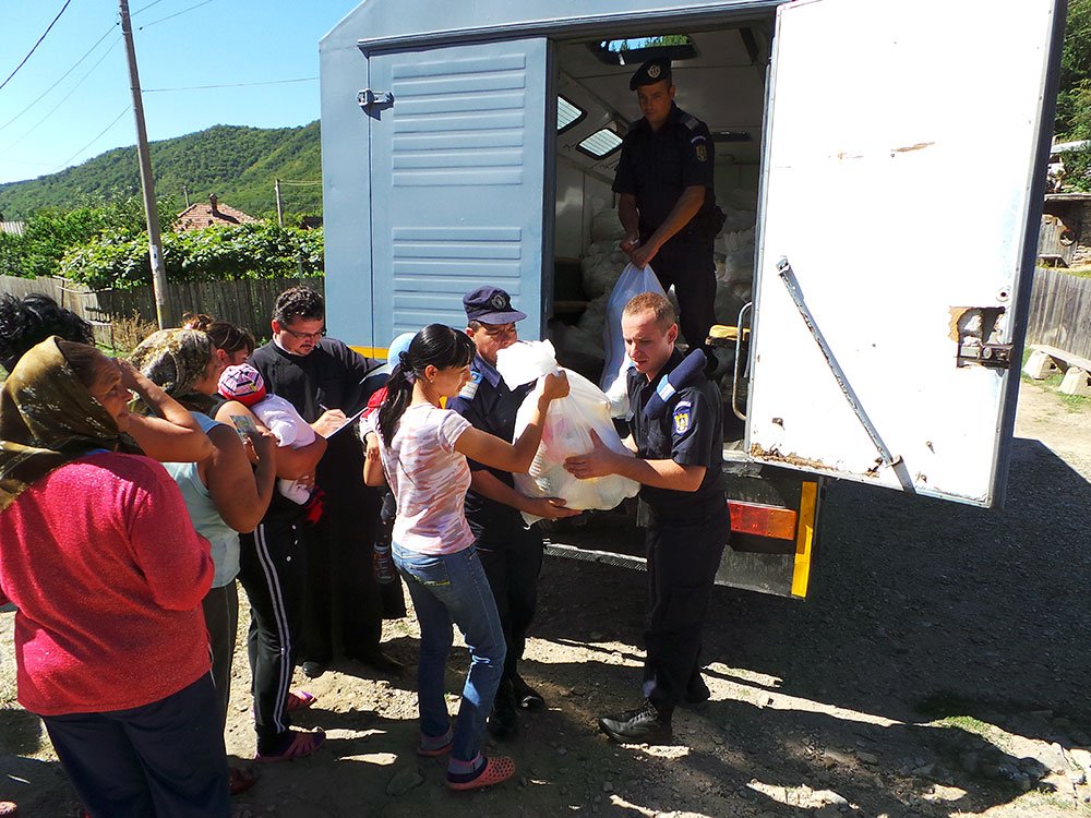 Sprijin pentru parohiile din nordul judeţului Gorj 77045