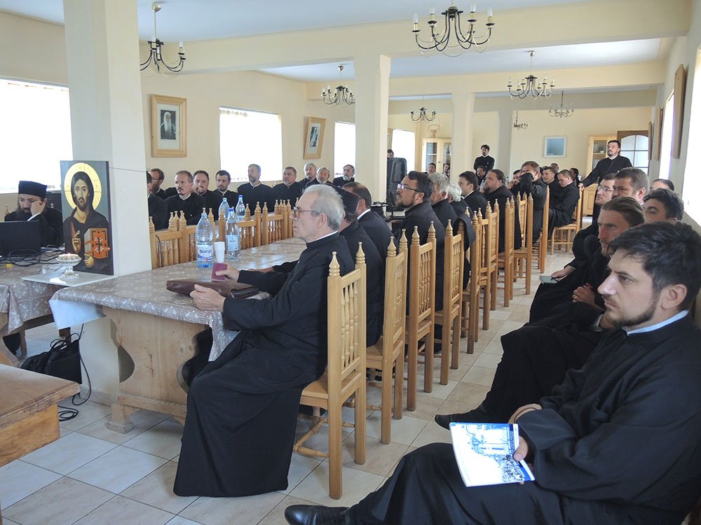 „Sfinţii Martiri Brâncoveni - modele pentru creştinii de azi. Rolul mirenilor în mărturisirea credinţei“ 76969