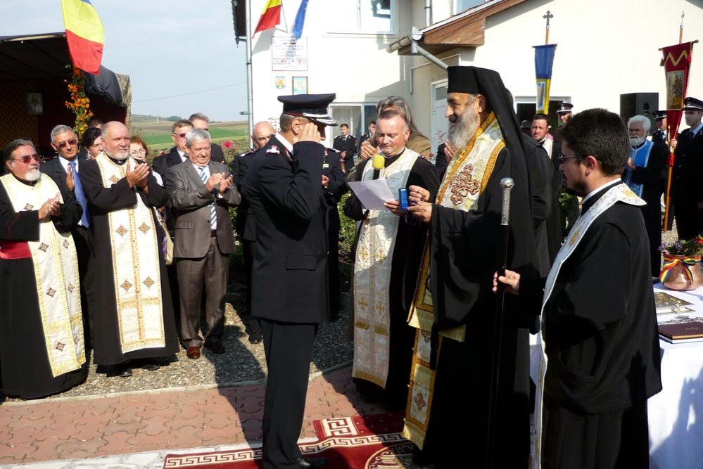 IPS Irineu, la festivitatea pompierilor din Sărmaşu 76820