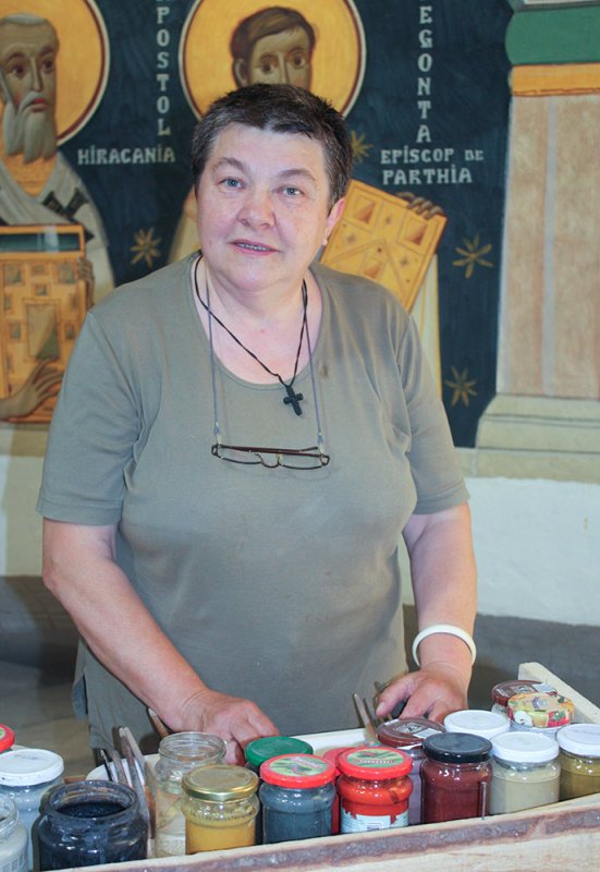 Maria Popescu-Dragomir, sau despre dăruire în familie şi în artă 76814