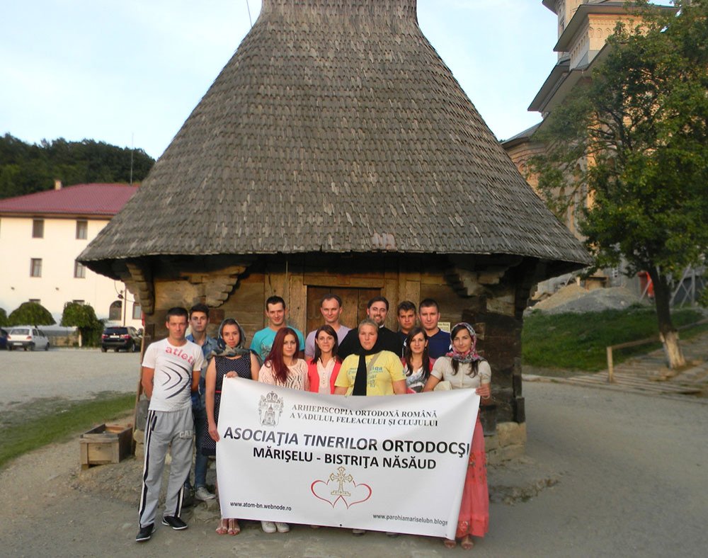 Tineri bistriţeni în pelerinaj la Nicula 76774