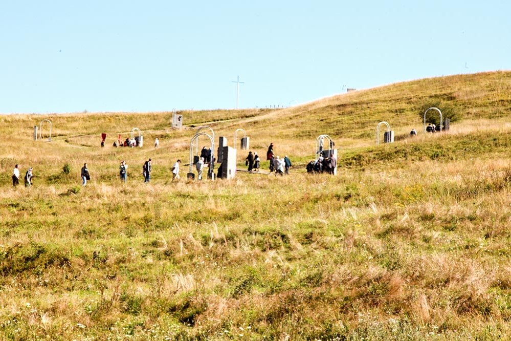 Drumul Crucii de la Mănăstirea Buneşti 76754