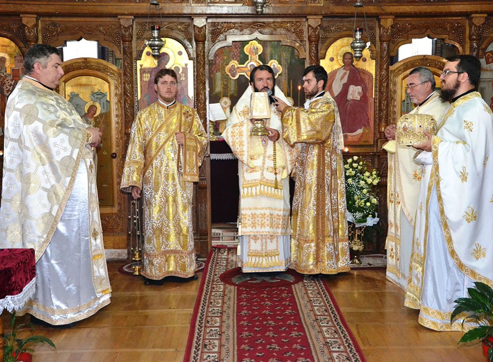 Hramul Bisericii „Sfântul Ierarh Iosif cel Nou de la Partoş“ din Caransebeş 76731