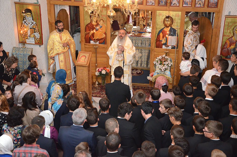 „Să fiţi oameni ai lui Dumnezeu“ 76742