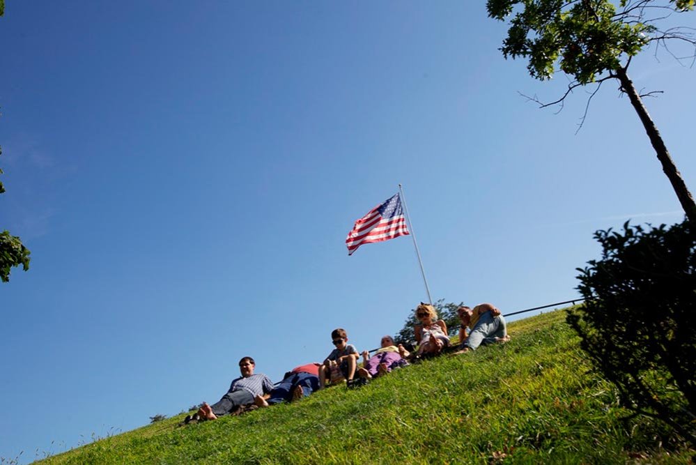 Stereotipuri româneşti în două filme de gen 76690