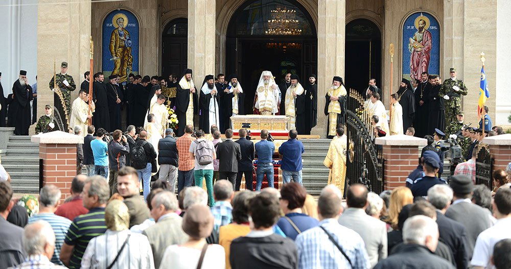 Binecuvântare pentru credincioşii din Buzău şi Vrancea 76640