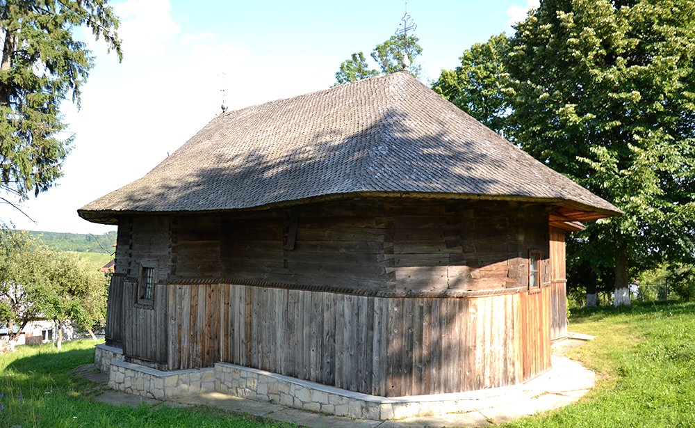 Merişor, o lume construită din lemn şi din gingăşie 76610