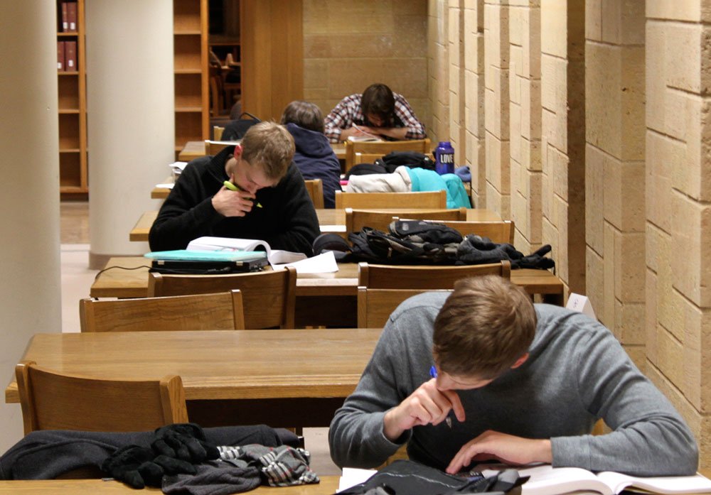 Studenţia, mai scumpă de la an la an 76457