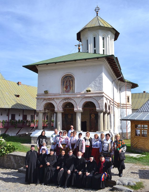 Pelerinaj al preoţilor şi preoteselor din Protopopiatul Piatra Neamţ 76397