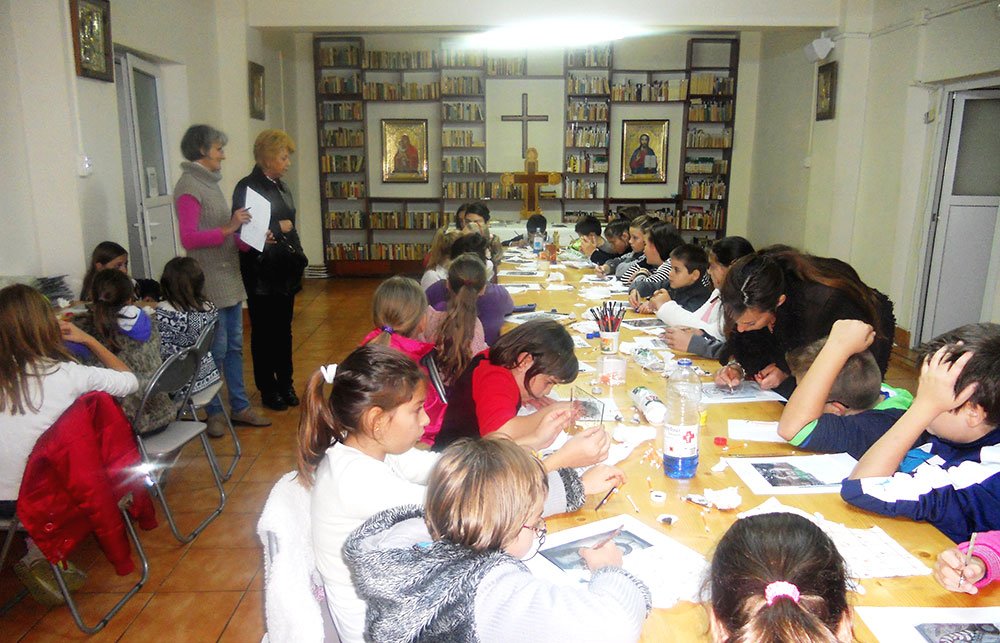 Copiii şi-au reluat activităţile la Biserica „Naşterea Domnului“ 76356