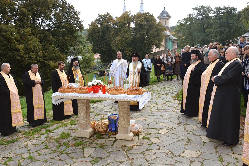 Personalităţi culturale evocate la „Colocviile de la Nicula“ 76355