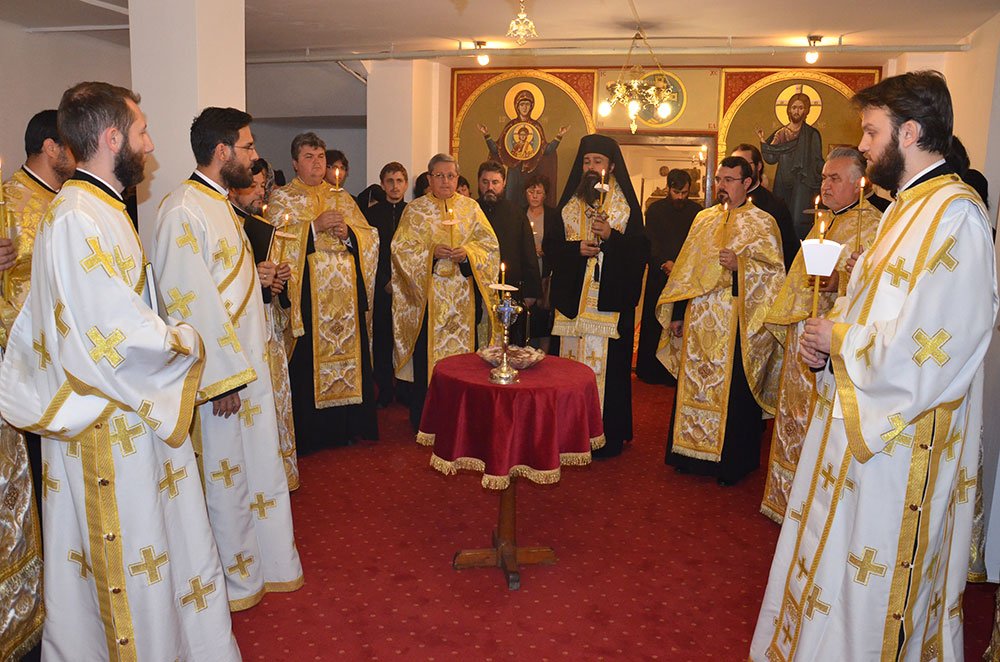 Parastas pentru Mitropolitul Banatului 76318