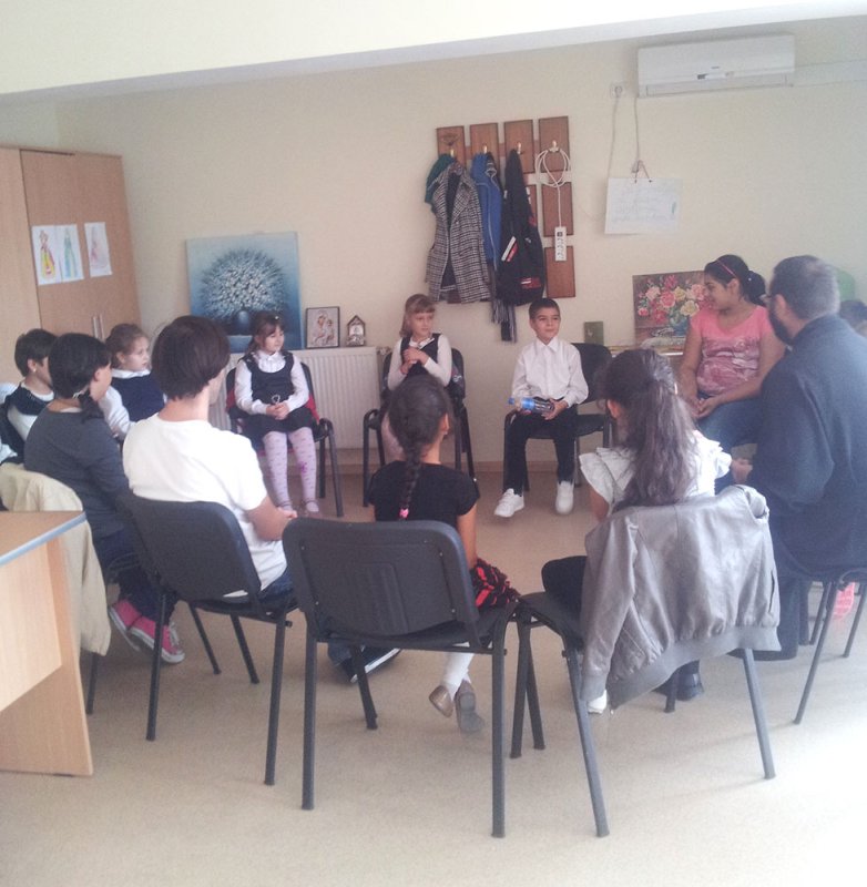 Proiectul „Alege şcoala!“, implementat la Centrul social „Best Life“ 76315