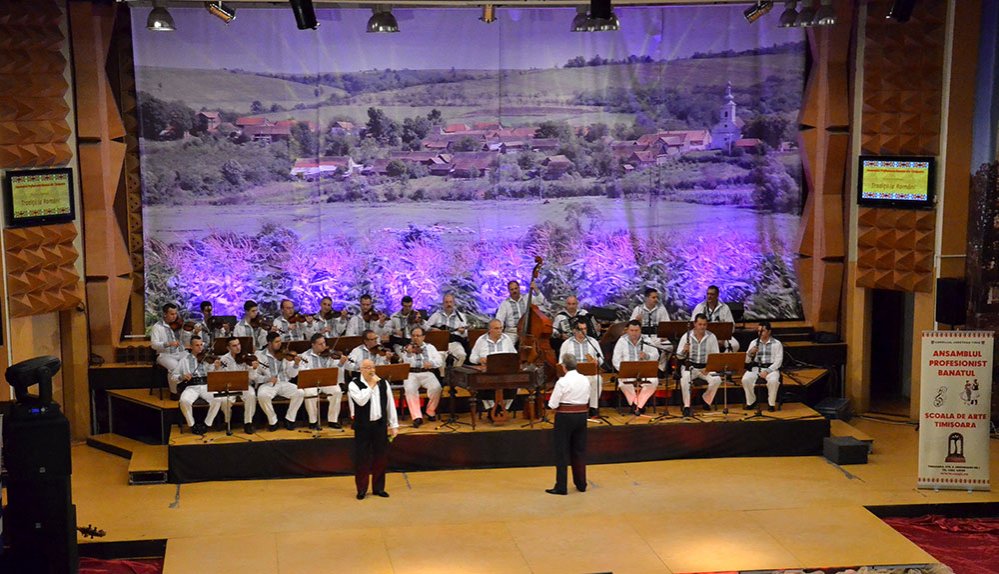 Festivalul Folcloric „Tradiţii la Români“ 76263