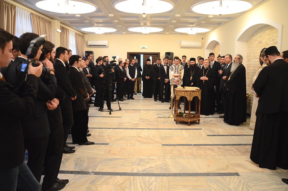 Slujbă arhierească de binecuvântare a lucrărilor realizate la Colegiul „Sf. Nicolae“ 76255