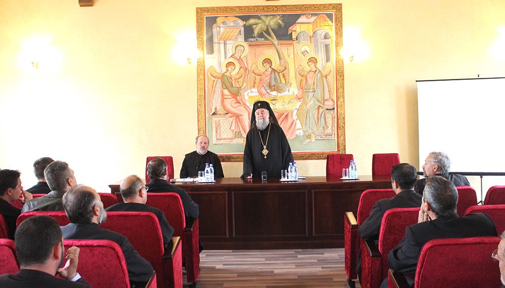 Conferinţe preoţeşti la Craiova şi Târgu Jiu 76238