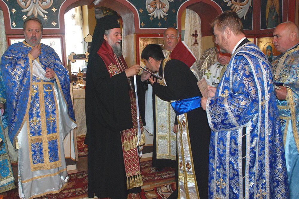 Bucurii duhovniceşti pentru credincioşii gorjeni 76193