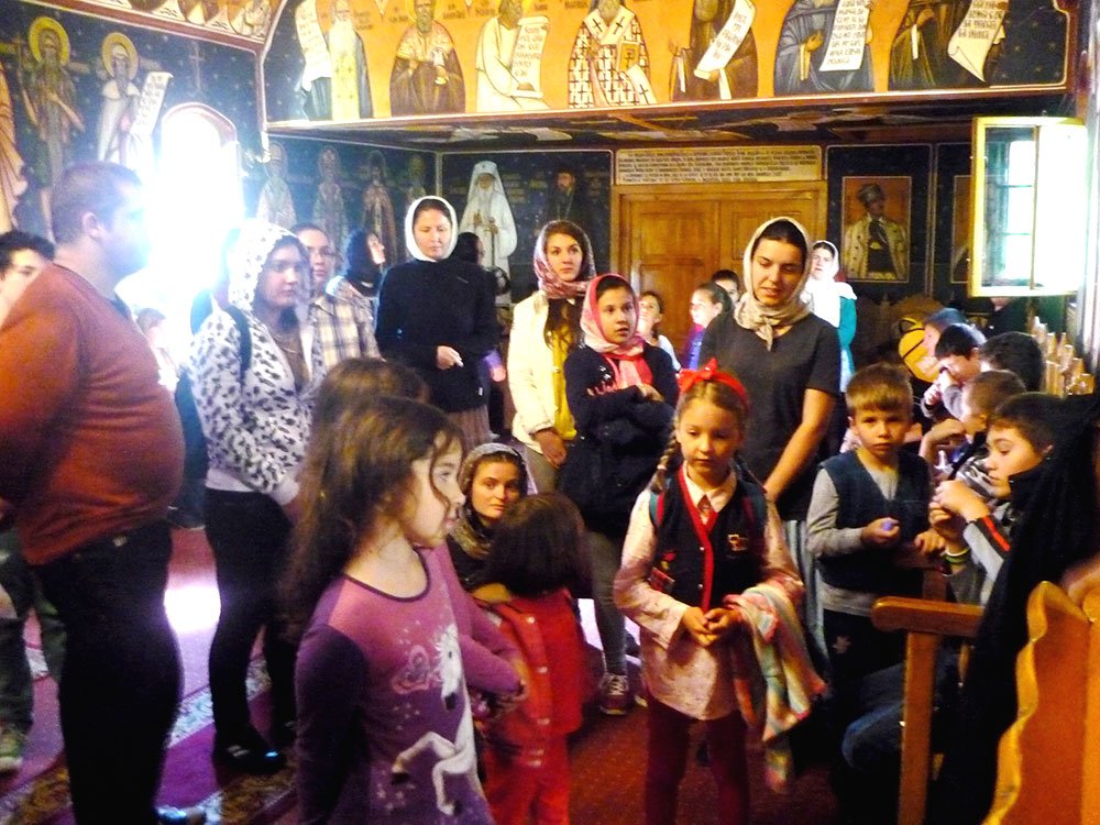 Pelerinajul copiilor din Parohia „Pogorârea Sfântului Duh“ 76189