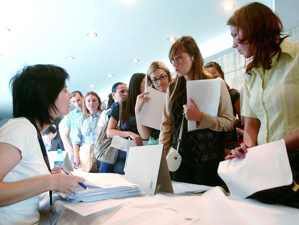 40 de milioane de euro, subvenţii pentru angajarea absolvenţilor 2014 76160