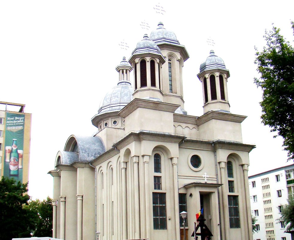 Dezbatere cu elevii, la Biserica „Naşterea Domnului“ 76147