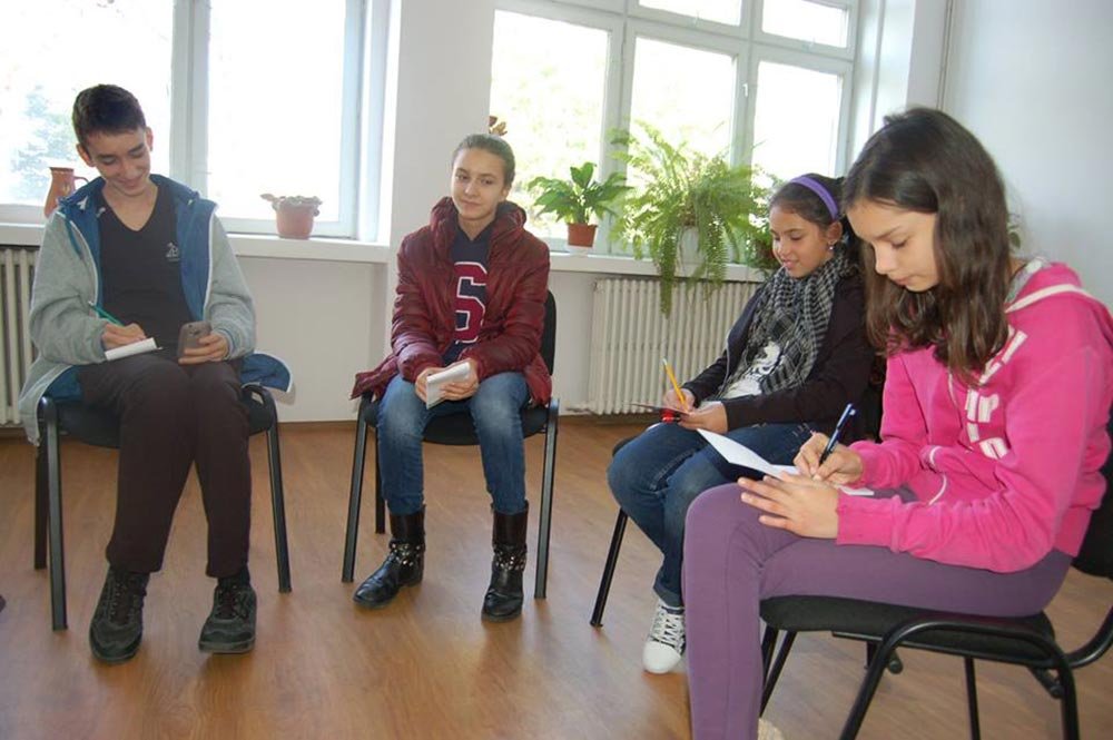 Atelier de creaţie pentru copiii de la Centrul „Best Life“ din Craiova 76134