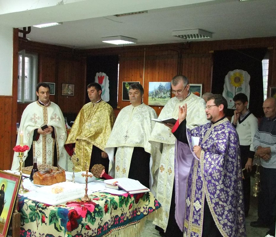 Sfânta Parascheva, prăznuită de românii din Serbia 76135