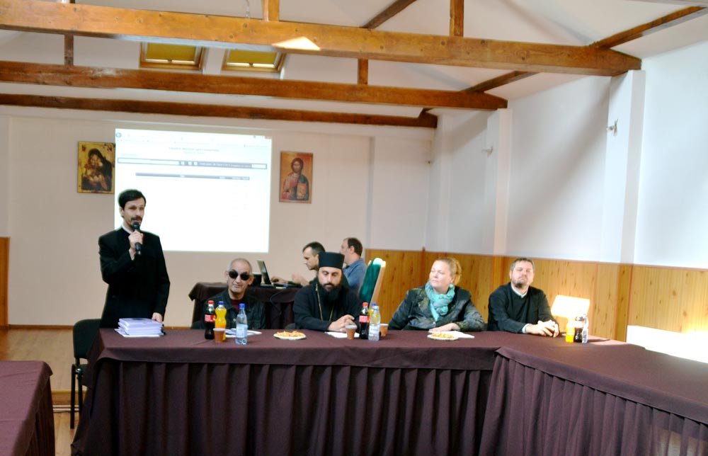 Site destinat persoanelor cu deficienţă de vedere 76133