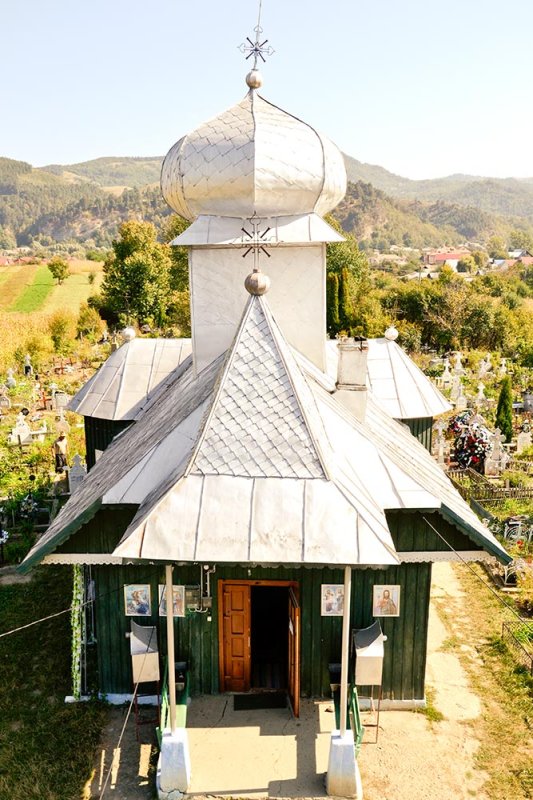 Bisericuţa dohotarilor 76112