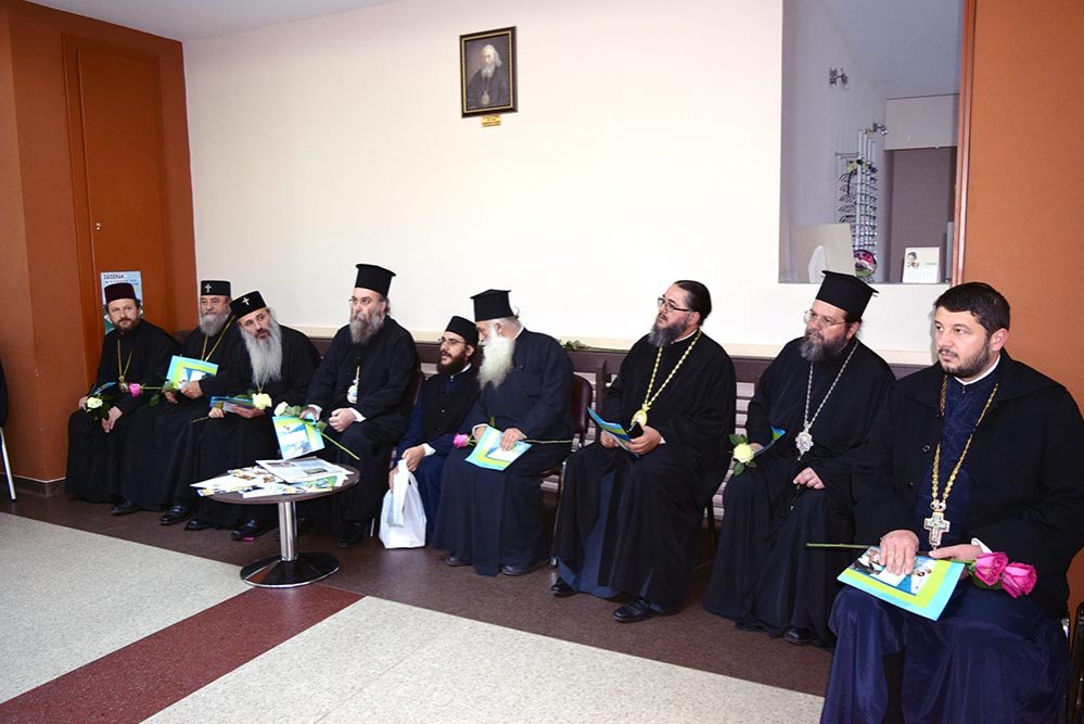 Doi ani de la sfinţirea Policlinicii „Providenţa“ 76122