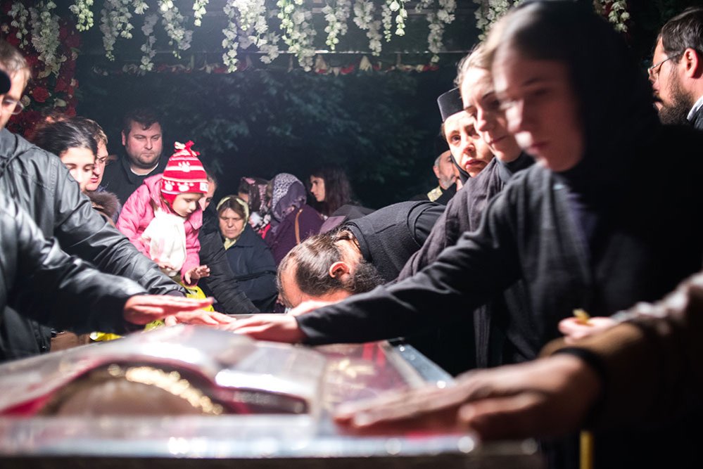 Bucurie şi sfinţenie în Cetatea Ortodoxiei româneşti 76093