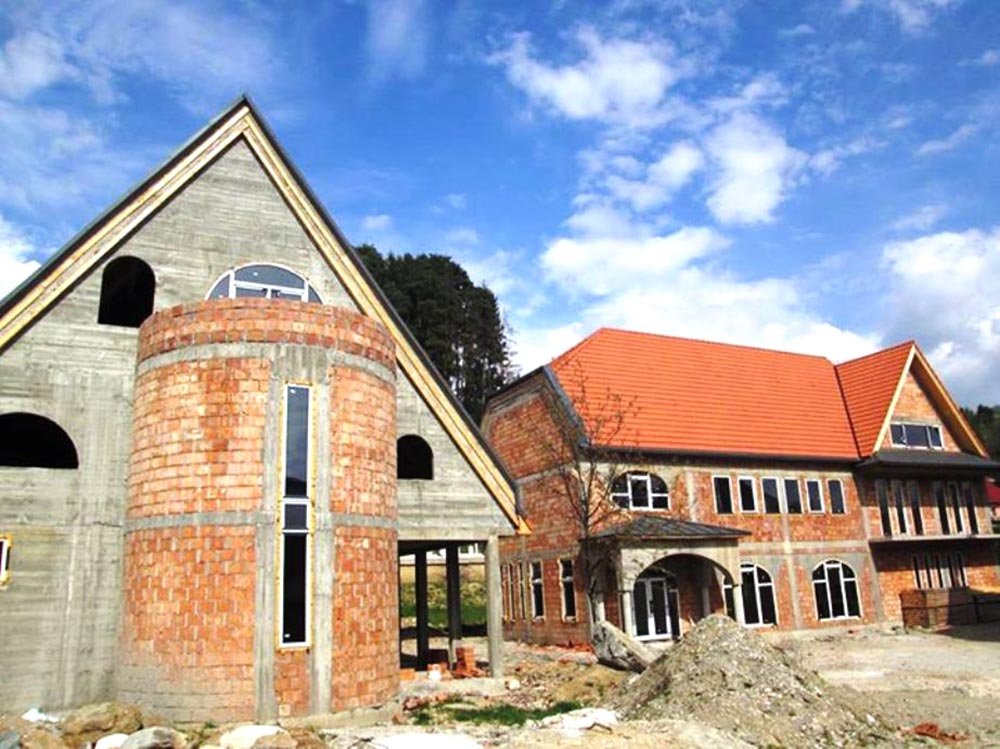 Spectacol caritabil în beneficiul Centrului Misionar pentru Tineret din Sângeorz-Băi 76088