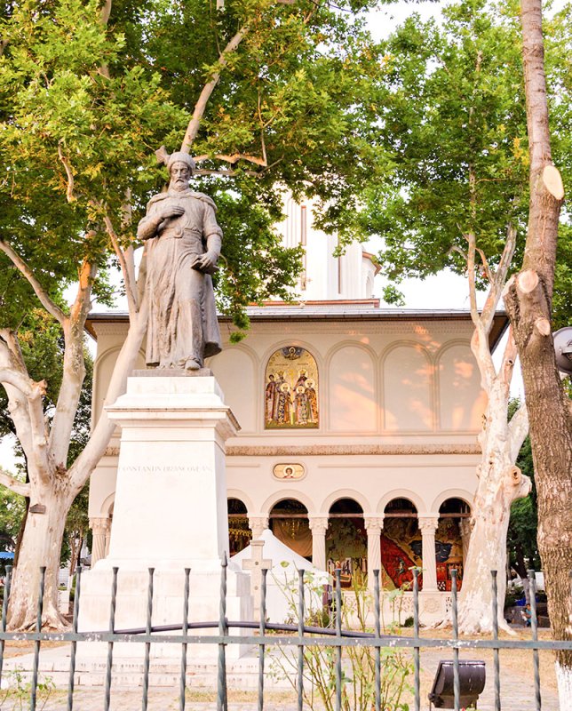 Conferinţă dedicată Sfântului Constantin Brâncoveanu la Biserica „Sfântul Gheorghe“-Nou din Bucureşti 75962