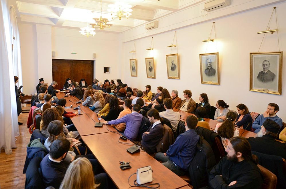 Întâlnire cu studenţii Universităţii Bucureşti 75939