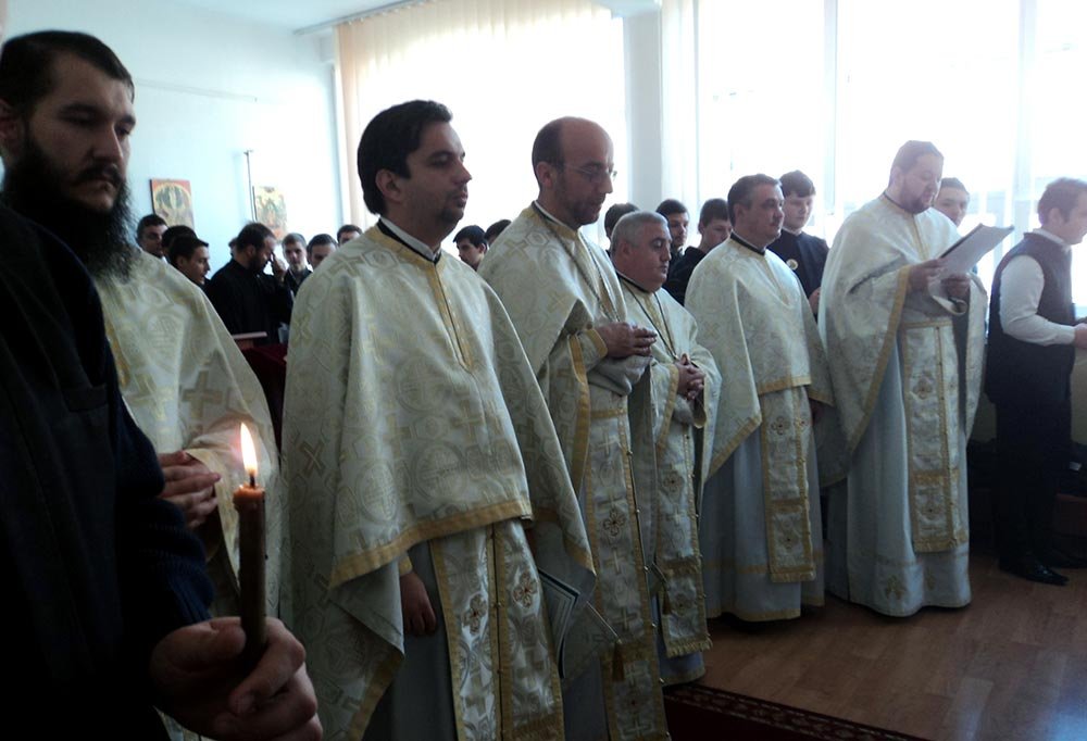 Hramul Paraclisului Liceului Ortodox „Episcop Roman Ciorogariu“ din Oradea 75917