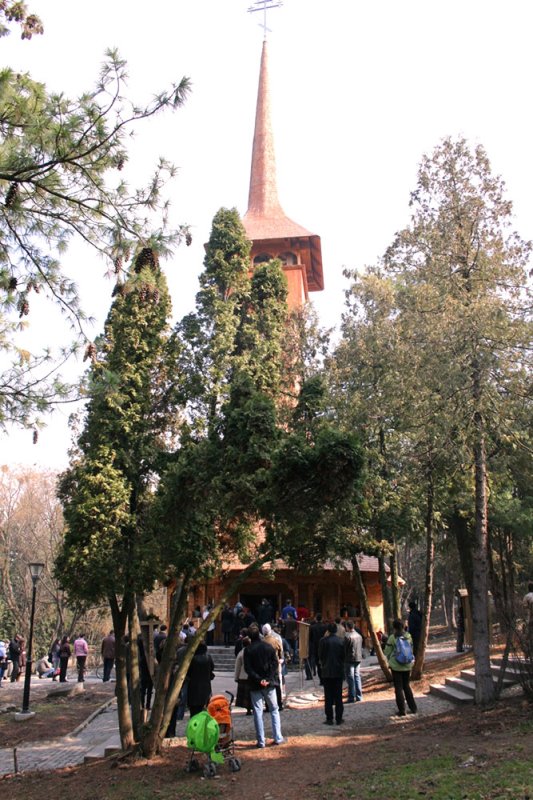 IPS Mitropolit Serafim, invitatul studenţilor 75890