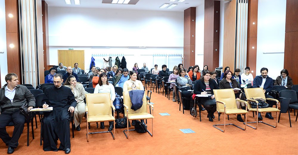 Parteneriatul educaţional, liant între parohie şi şcoală 75853