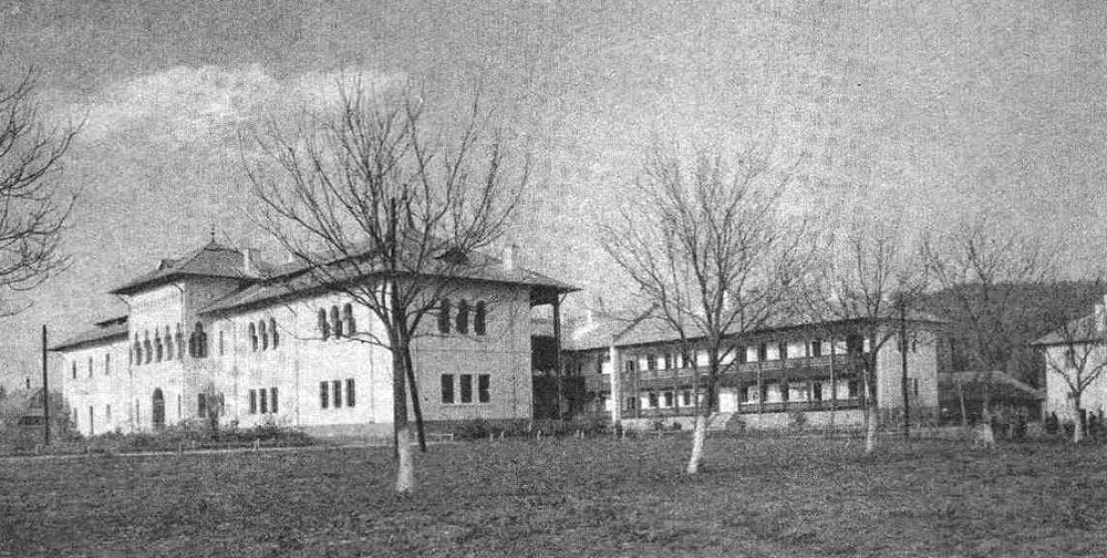 Învăţământul monahal în anii '50 ai secolului trecut (V) 75798