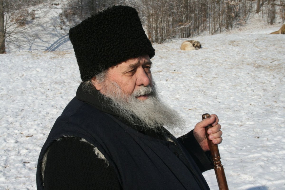 „Îl vom pomeni ca şi pe tatăl nostru” 322854