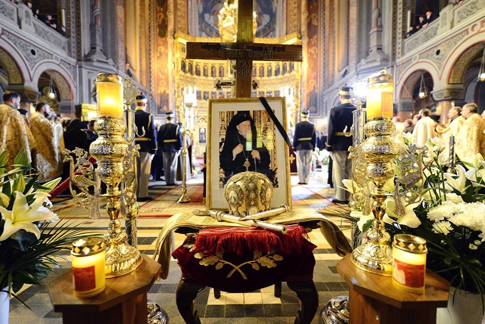 Parastas pentru Mitropolitul Nicolae Corneanu 75712