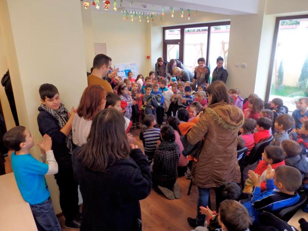 Sprijin pentru copiii Centrului de zi „Aripi de lumină“ din Craiova 75710