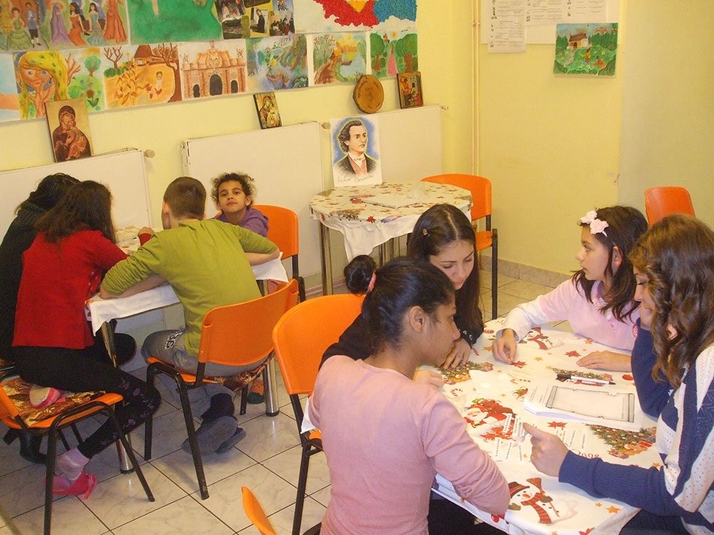 Sărbătoare la Aşezământul „Sfântul Vasile cel Mare“ 75645