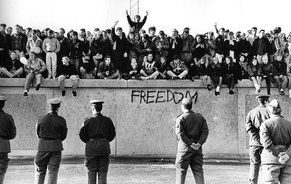 Un sfert de veac de la căderea Zidului Berlinului 75641