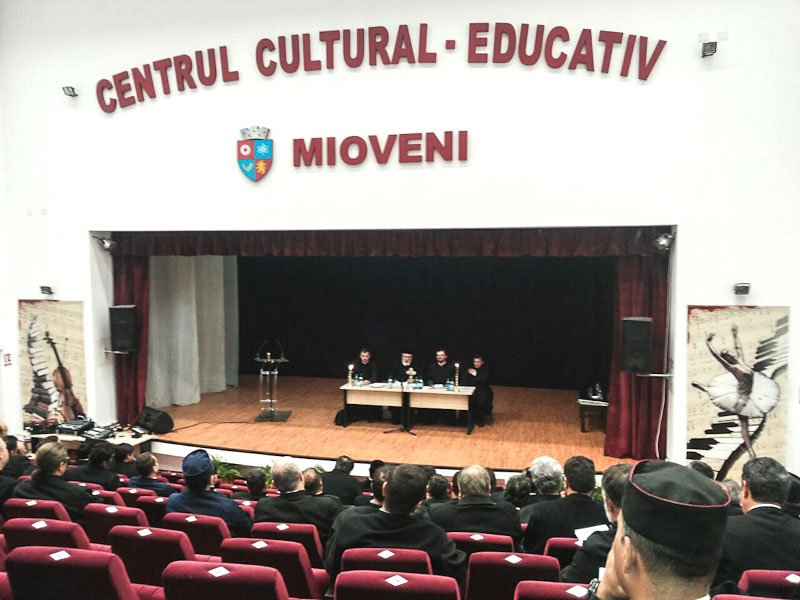 Conferinţă pastoral-misionară în Protoieria Mioveni 75612