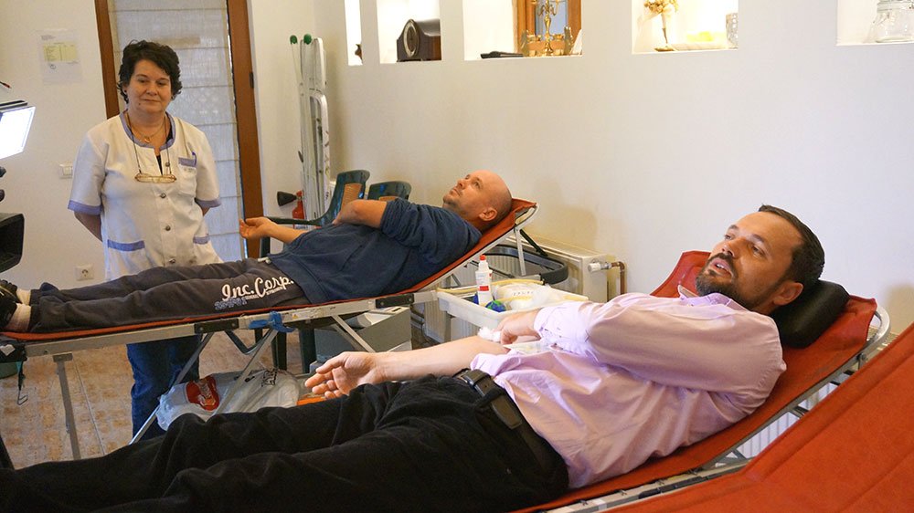 „Dăruieşte o picătură de viaţă!“ 75584