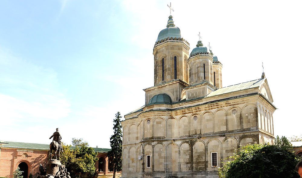 Dealu, o lecţie de unitate prin Liturghie 75589