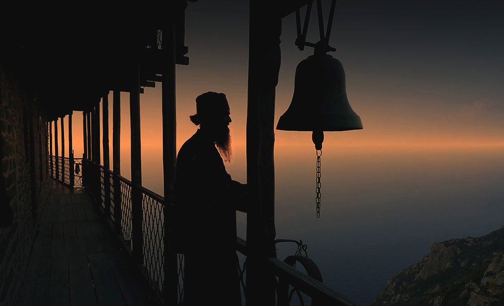 „Duhul Se pogoară la ochii care priveghează“ 75593