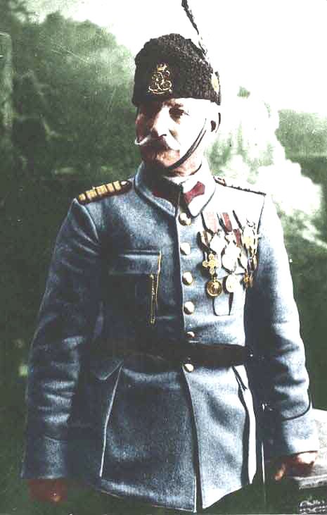 Peneş Curcanul, mereu la datorie 75539