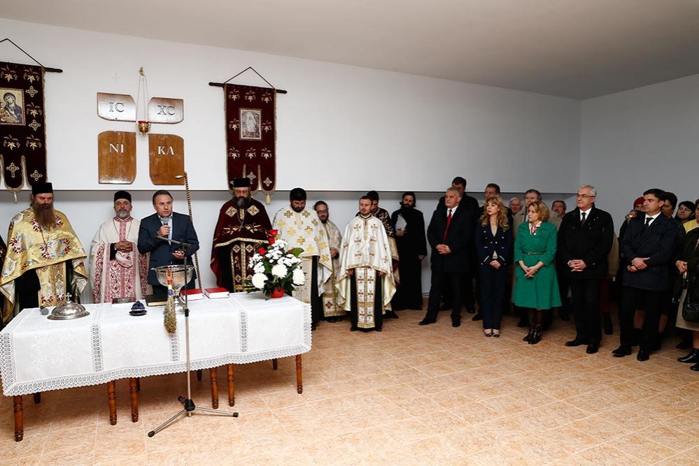 Centru social-cultural în Parohia „Sfântul Mina“ din Iaşi 75477