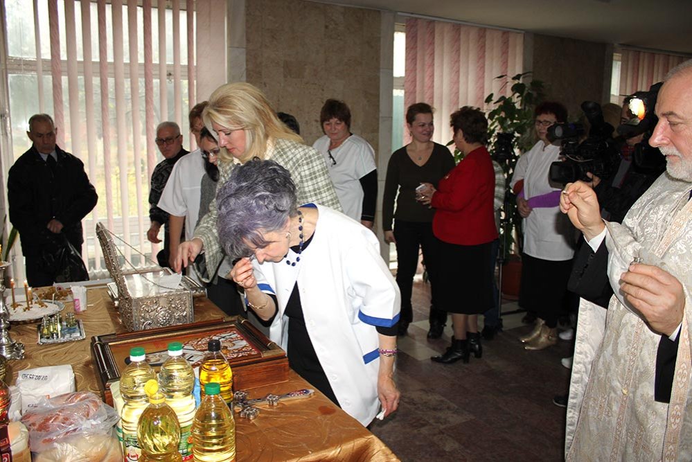 Bucurie şi alinare pentru bolnavii de la Spitalul Clinic de Urgenţe din Galaţi 75437